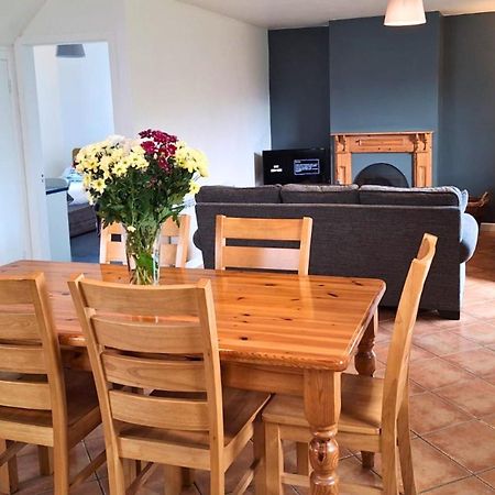 Dingle Harbour Cottages 3 Bed Sleeps 7 By Trident Holiday Homes Bagian luar foto